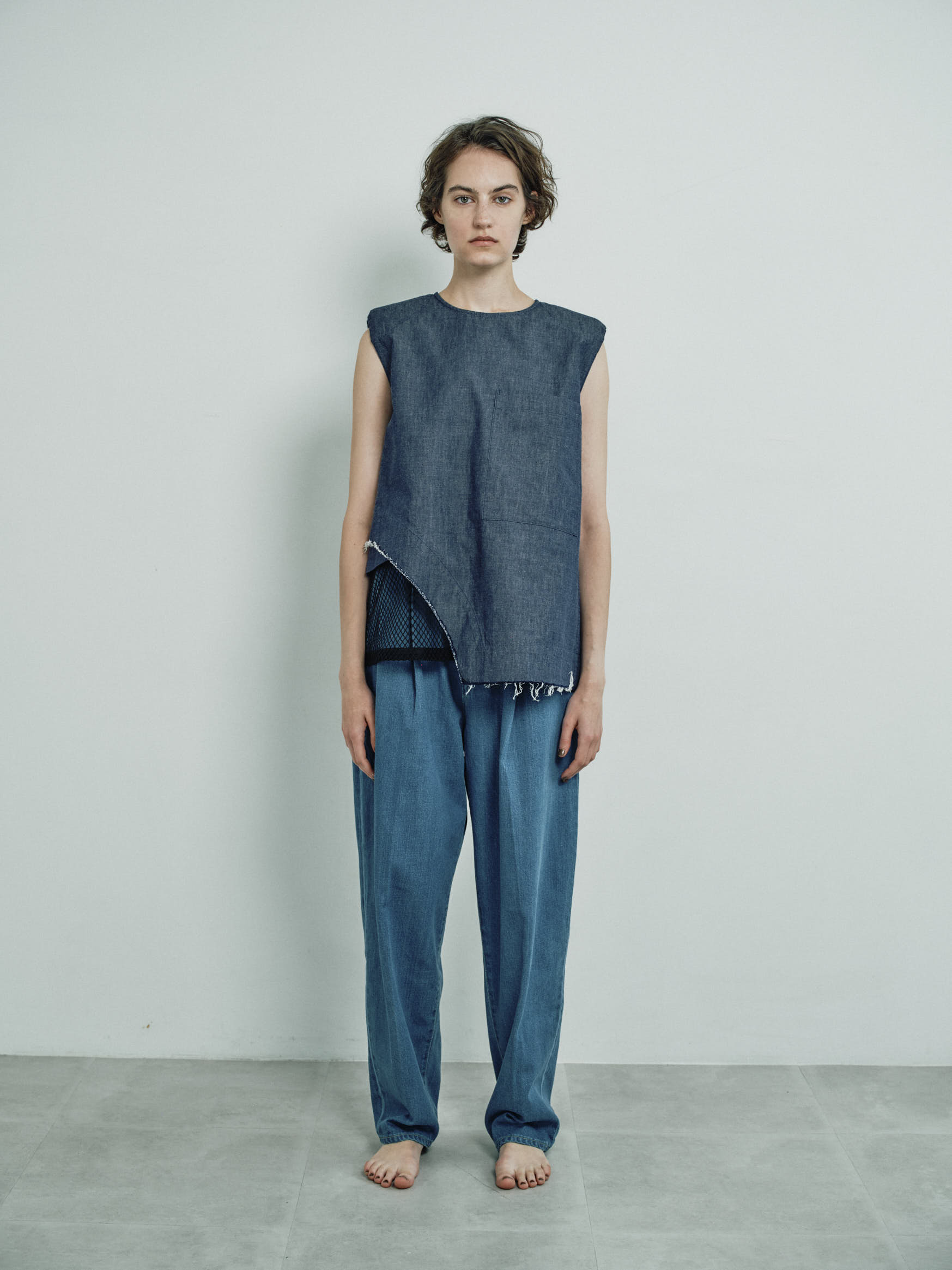 【アローとルー】 tuck curve loose fitting jeans – ALLLOU