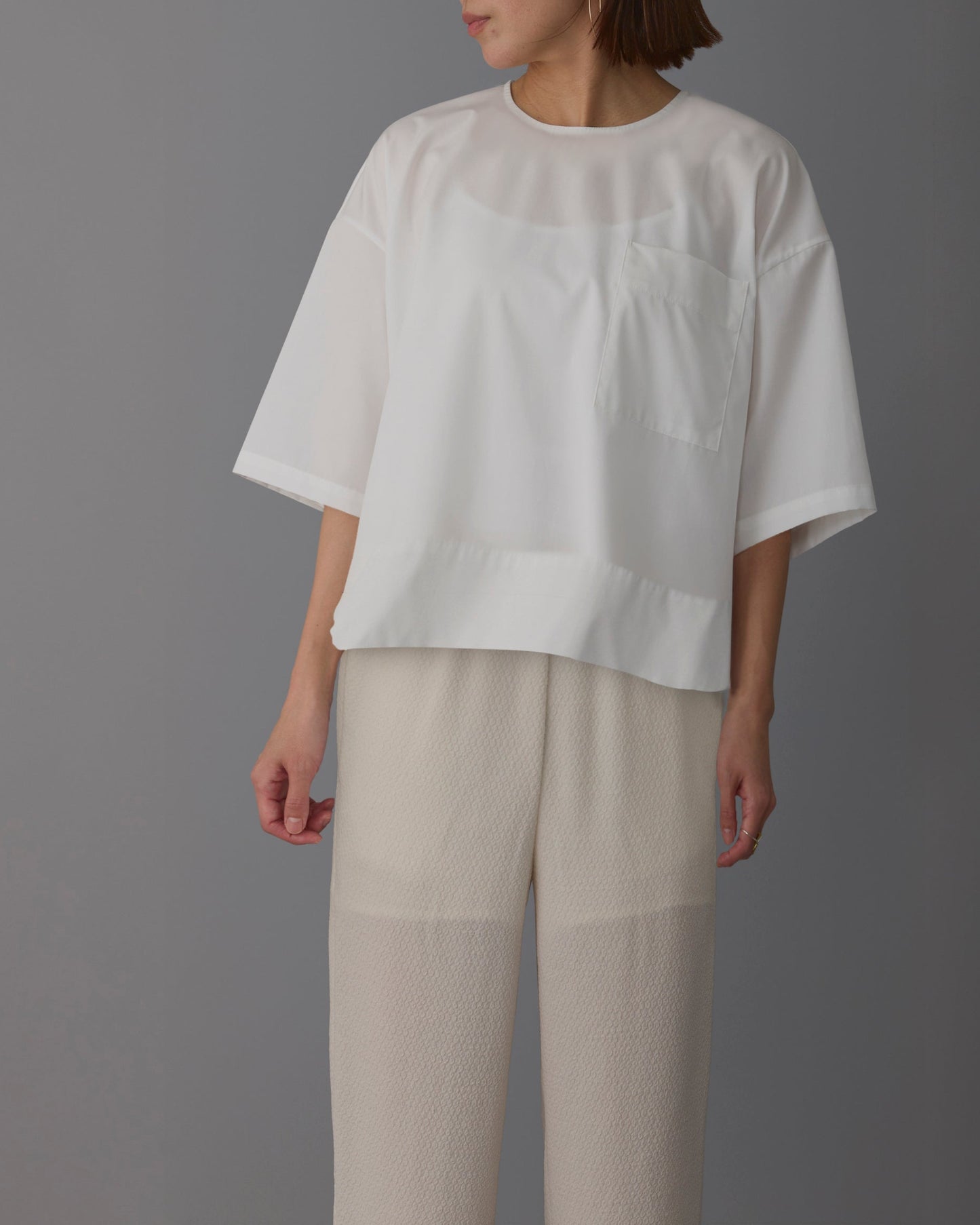 T blouse short White