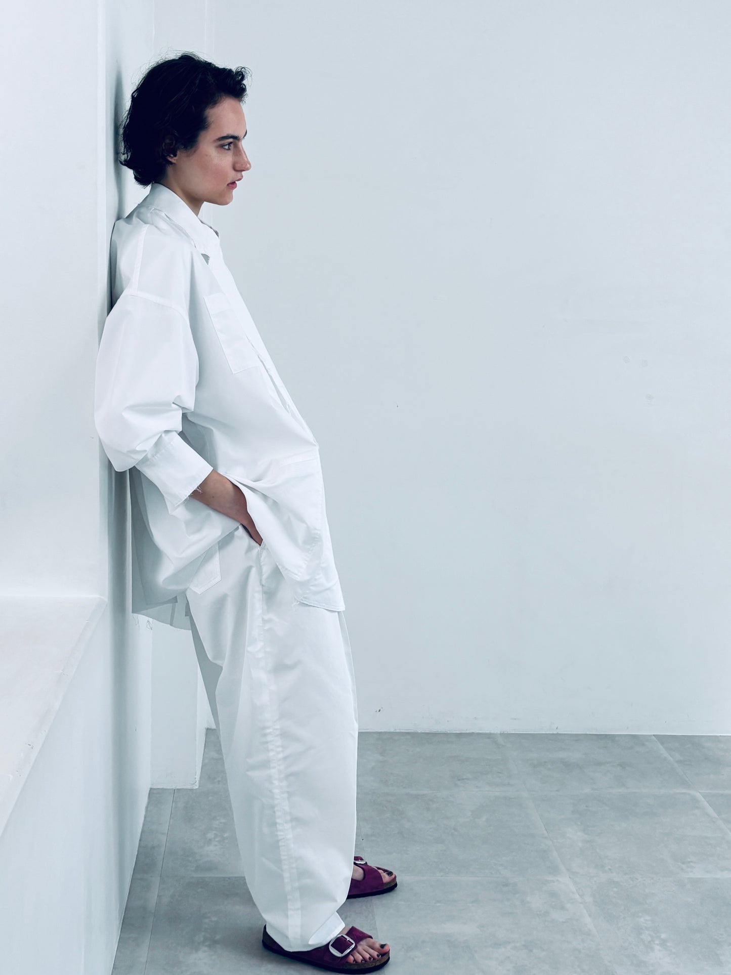 tuck curve loose fitting pants