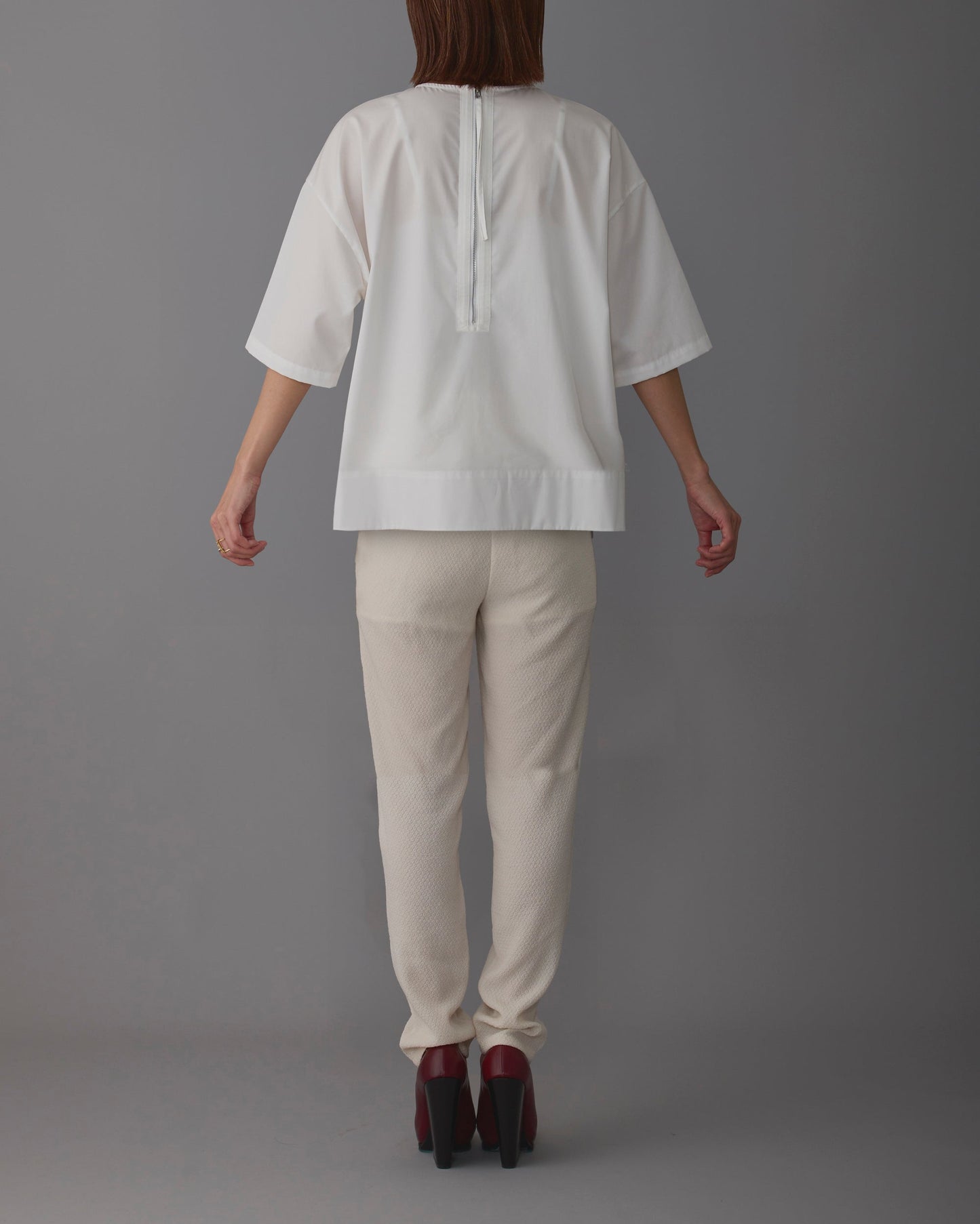 T blouse short White