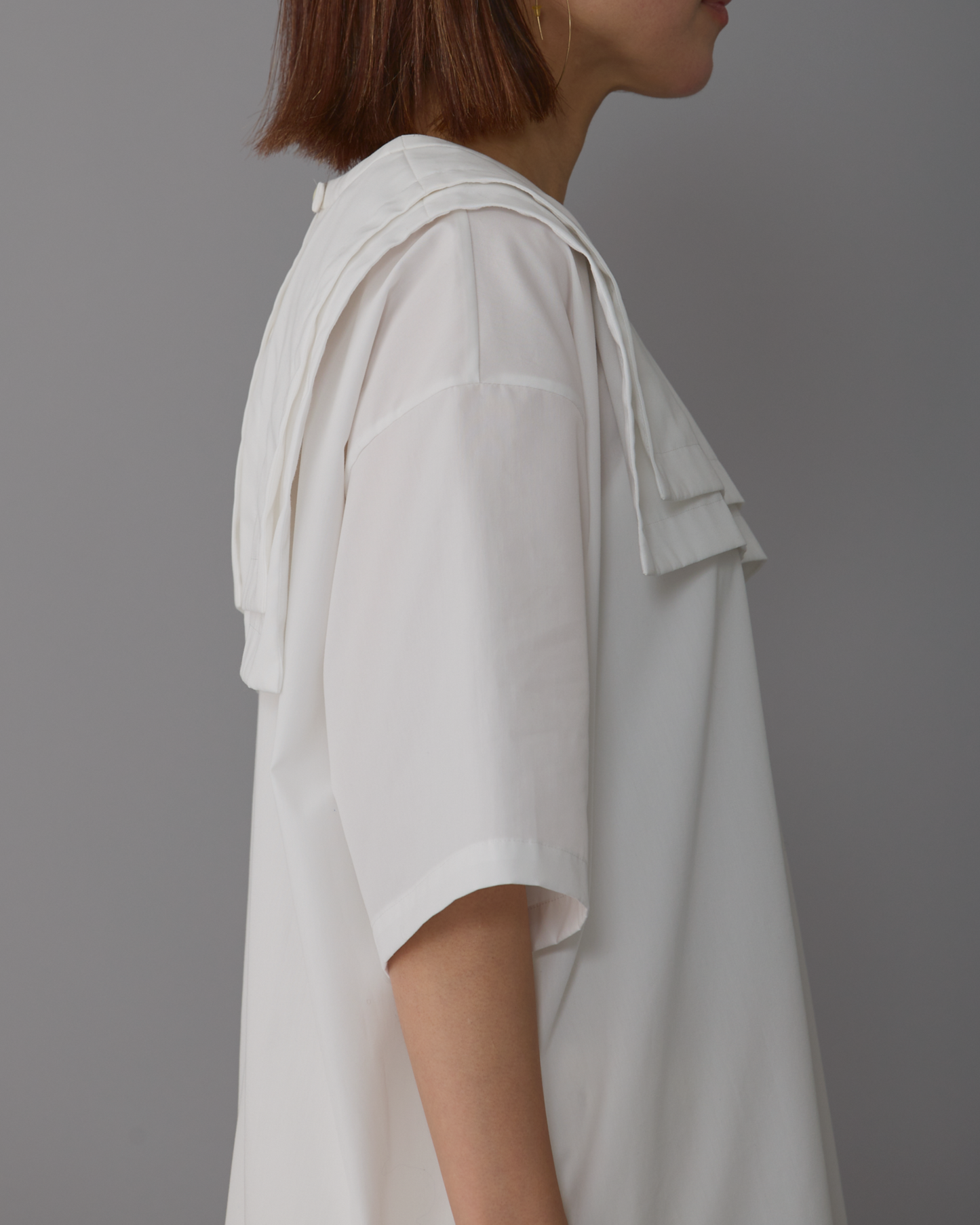 collar  White