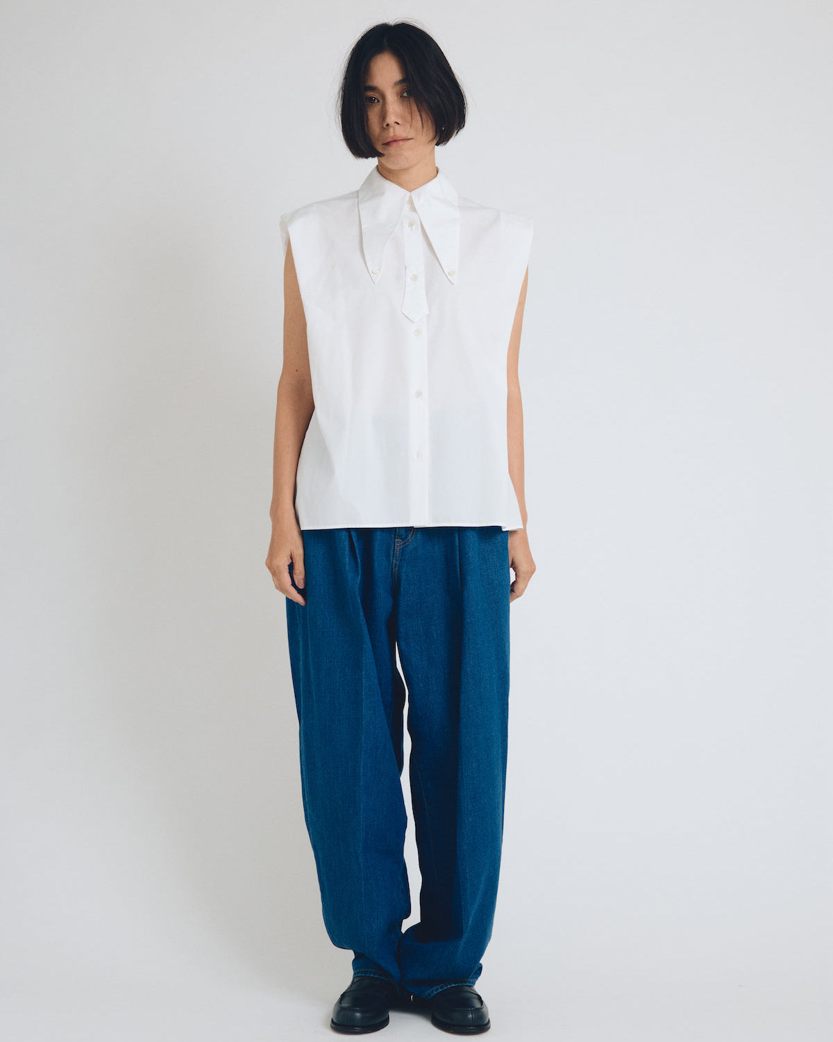 sleeveless big collar top