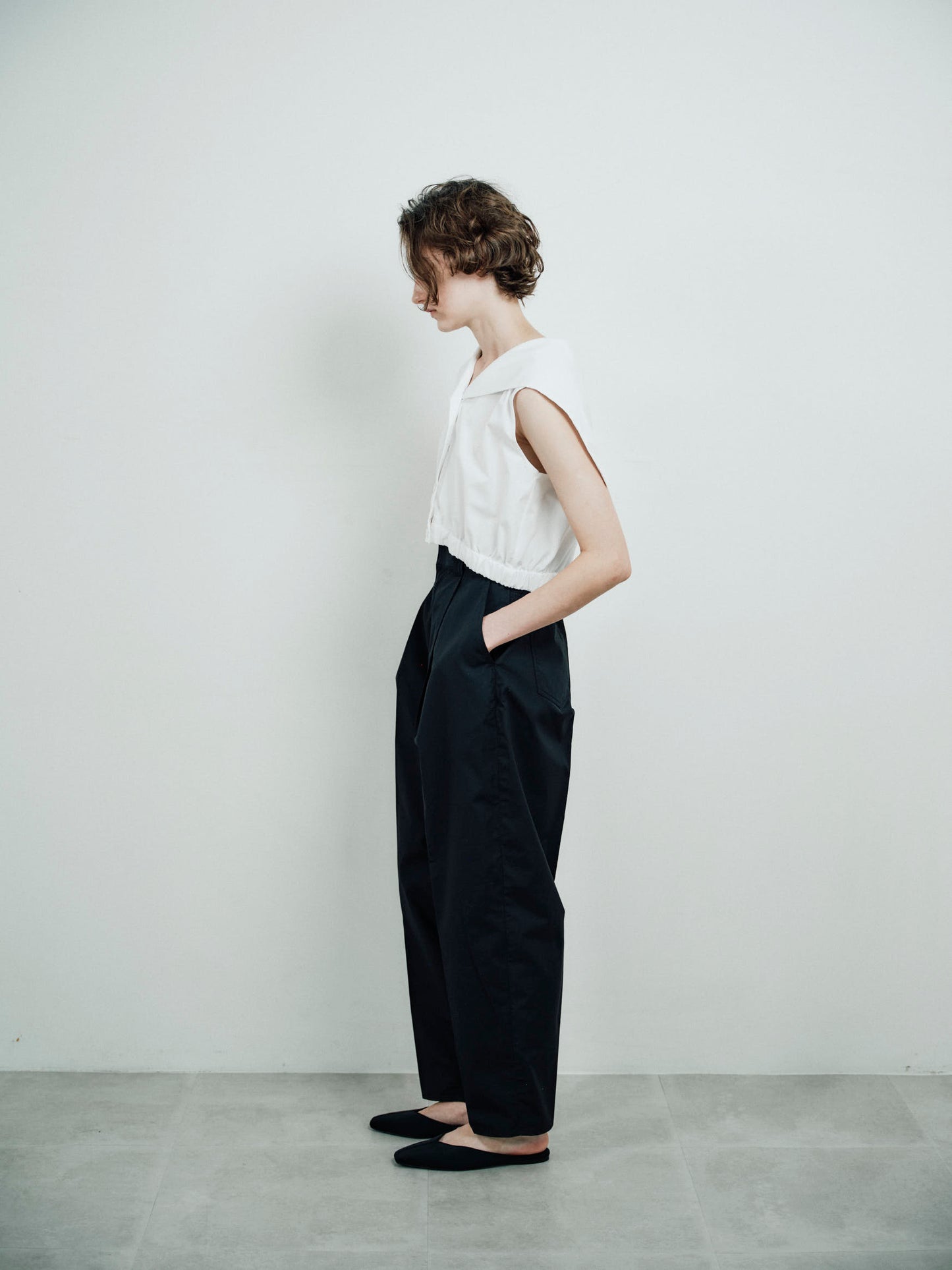 tuck curve pants