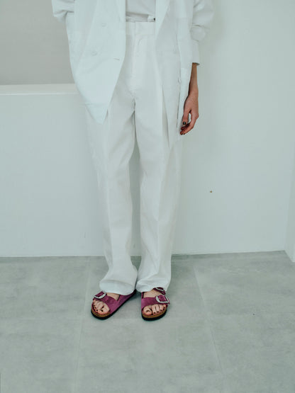 tuck curve loose fitting pants