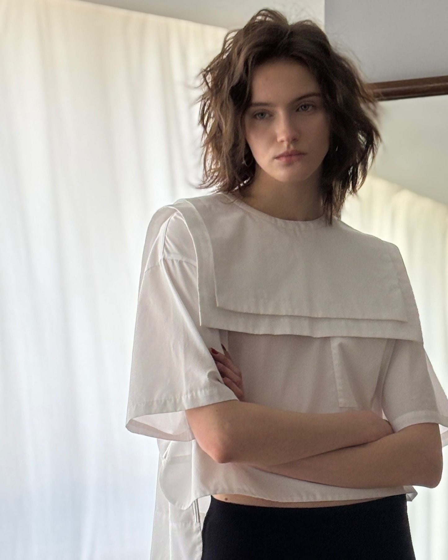collar  White